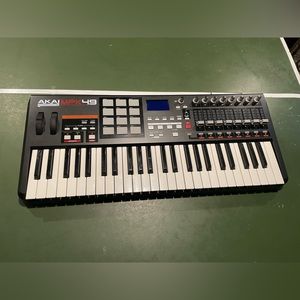 Akai MPK49 keyboard/midi board